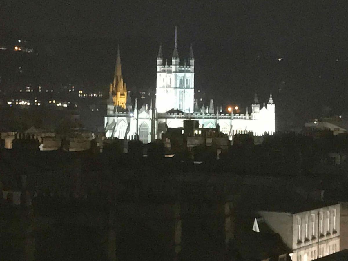 Bath Roof Terrace Apartment, City Centre, Sleeps Up To 8 מראה חיצוני תמונה