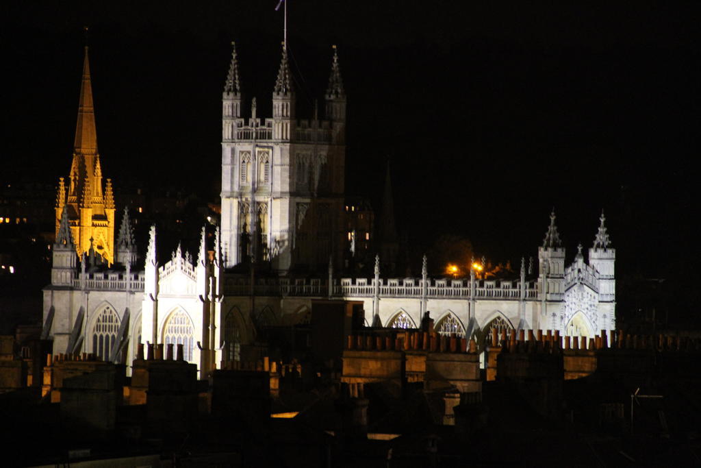 Bath Roof Terrace Apartment, City Centre, Sleeps Up To 8 מראה חיצוני תמונה